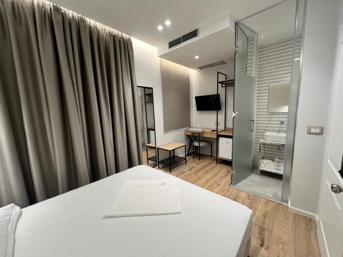 Enzo Rooms & Apartment Blloku Тирана Екстериор снимка