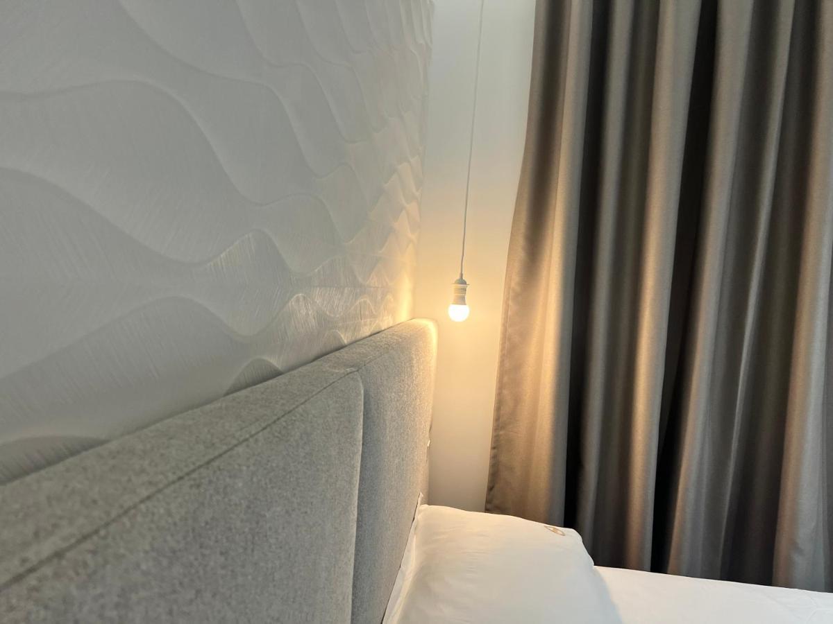 Enzo Rooms & Apartment Blloku Тирана Екстериор снимка