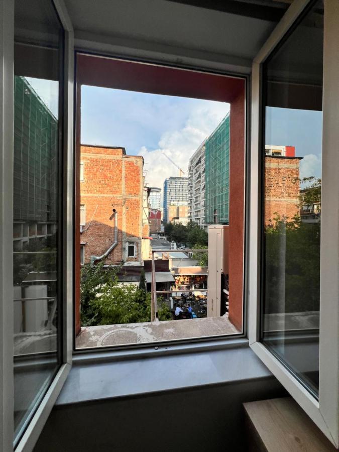 Enzo Rooms & Apartment Blloku Тирана Екстериор снимка