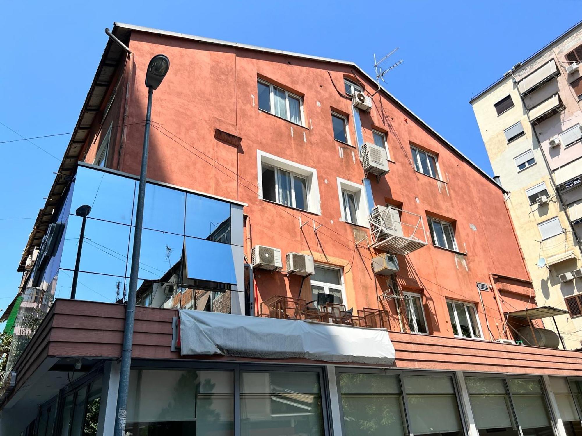 Enzo Rooms & Apartment Blloku Тирана Екстериор снимка